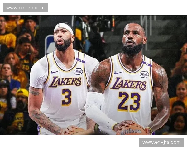 詹姆斯与戴维斯配合愈发默契 湖人内线得分率创新高 詹姆斯与戴维斯配合愈发默契 湖人内线得分率创新高